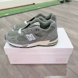 KITH 101 & NEW BALANCE WMNS MADE IN UK 991V1 - VETIVER